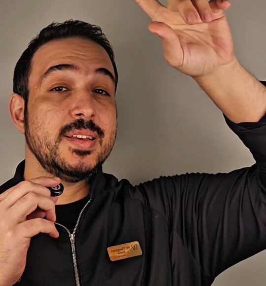 Dr. Theoplistes Júnior, cirurgião-dentista